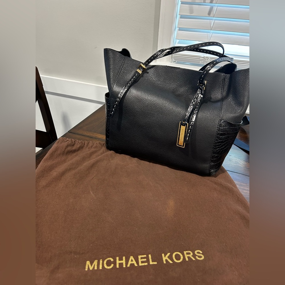 Michael Kors Collection RARE Gia Black Tote with Croc Embossed Pockets